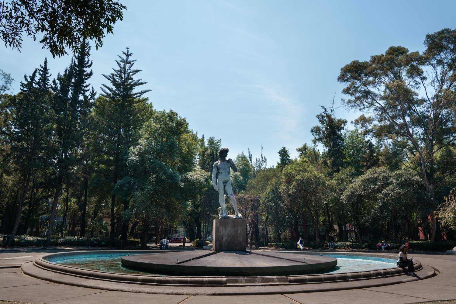 Plaza Rio de Janeiro in Roma Norte
